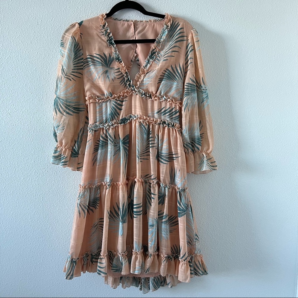 EUC VICI Blush V Neck 3/4 Sleeve Ruffle Hem Tropical Print A Line Dress, M